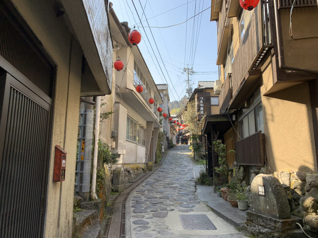 湯平温泉石段